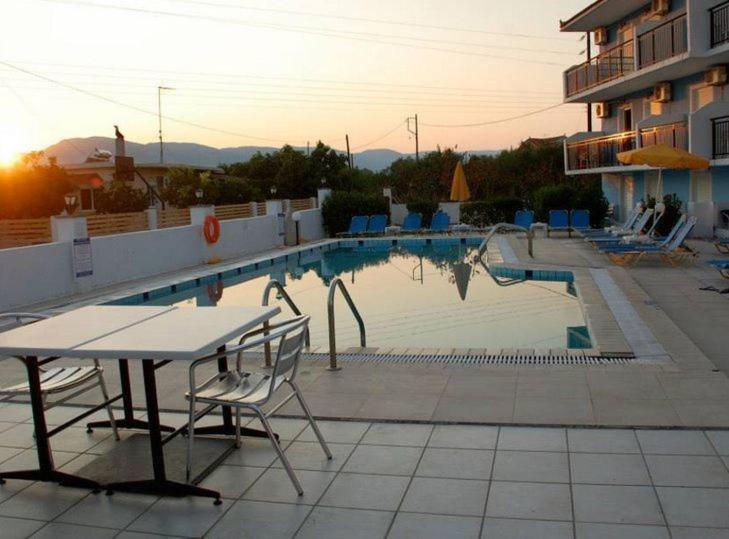 Hotel Britannia Agrilia Exterior foto