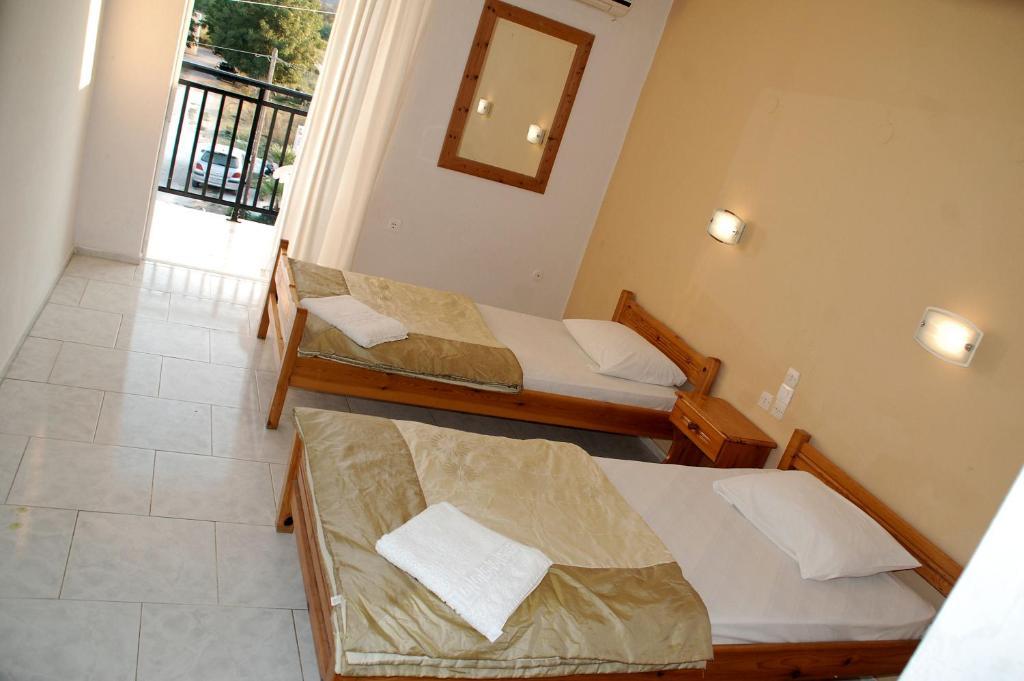 Hotel Britannia Agrilia Exterior foto